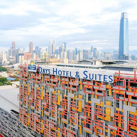 Days Hotel & Suites By Wyndham Fraser Business Park Kl Kuala Lumpur Bagian luar foto
